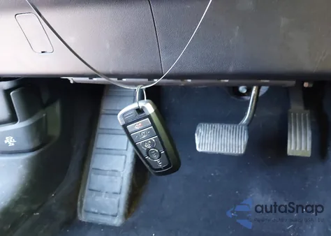 2021 Ford Escape Se z USA, uszkodzony, nr VIN 1FMCU9G68MUB33423